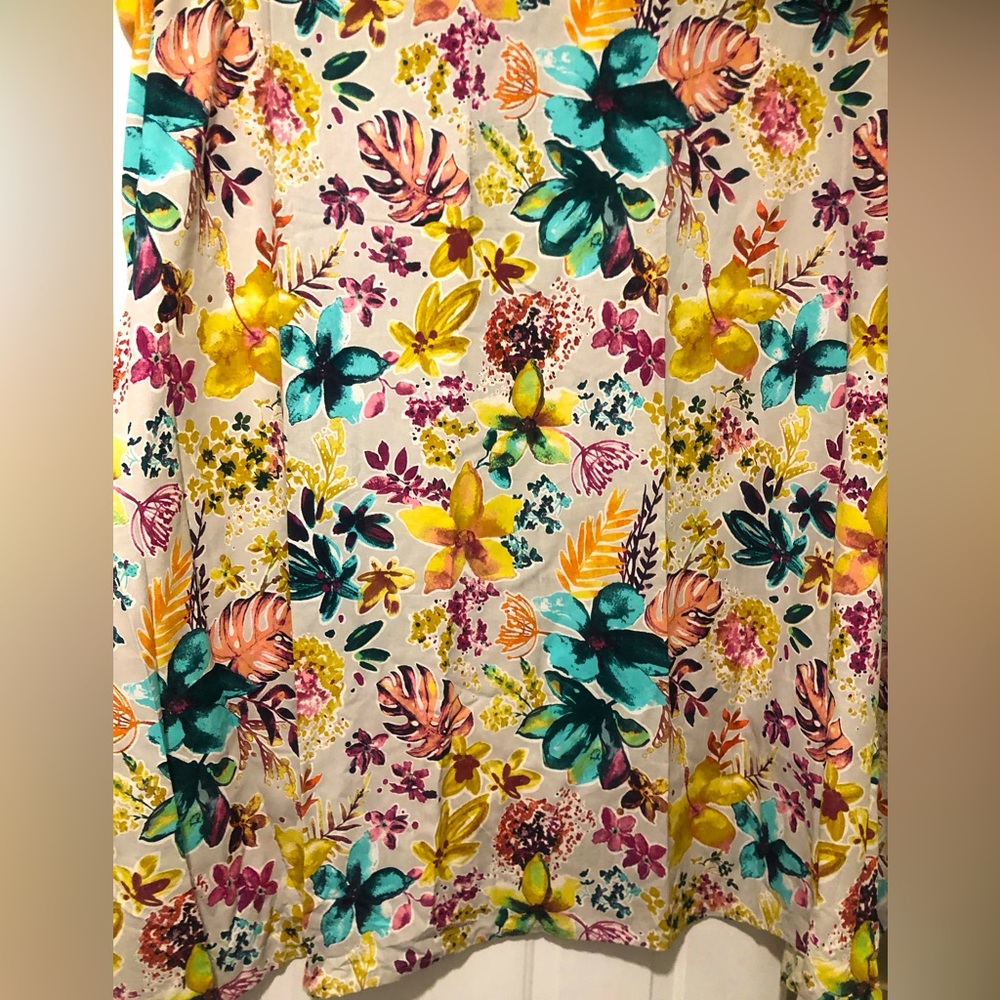 Nicole Miller shower curtain, beautiful colors for summer or fall